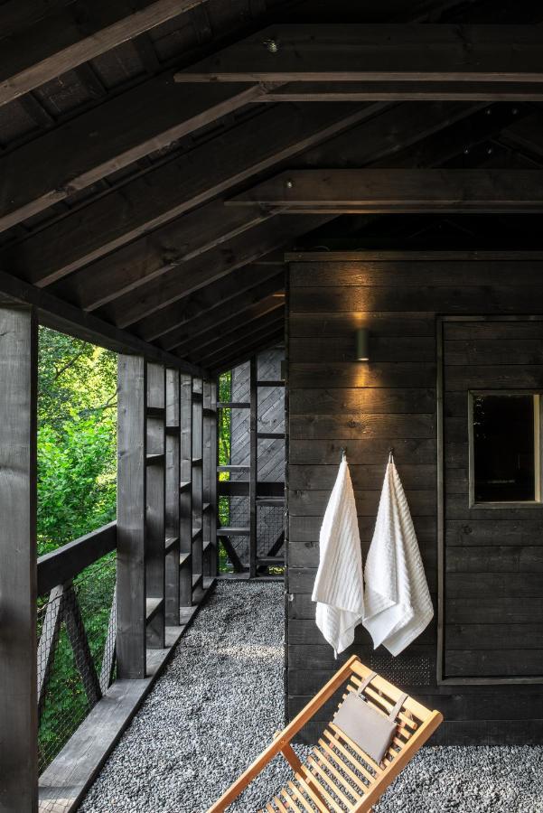 Hutstuf - The Fox & Private Outdoor Spa 라로셰안알데네 외부 사진
